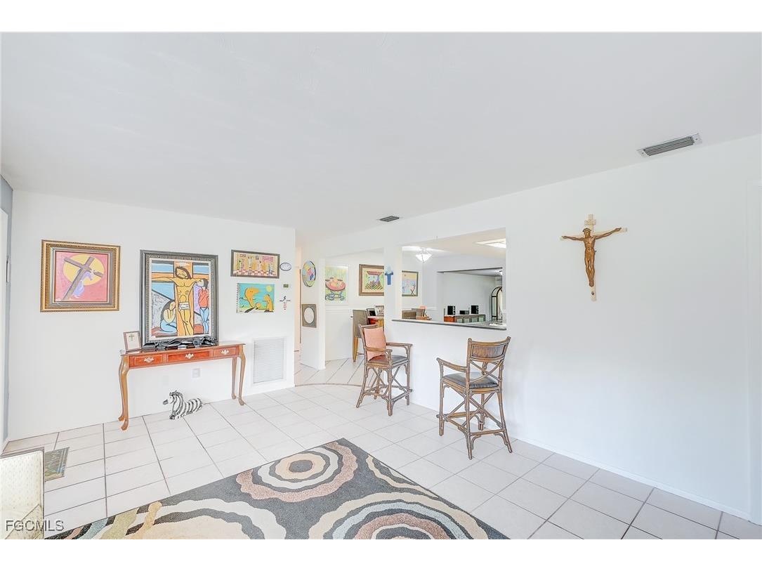 200 Herron Road North Fort Myers FL 33903 2025012386 image5