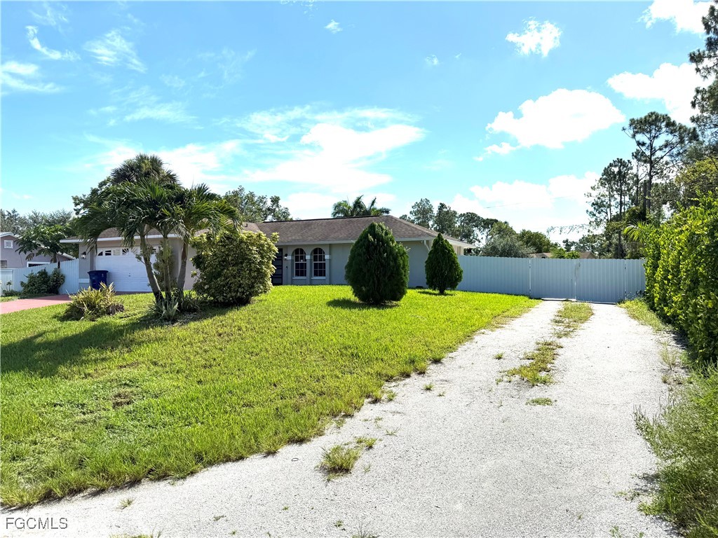200 Ivan Avenue N Lehigh Acres FL 33971 2025004460 image1