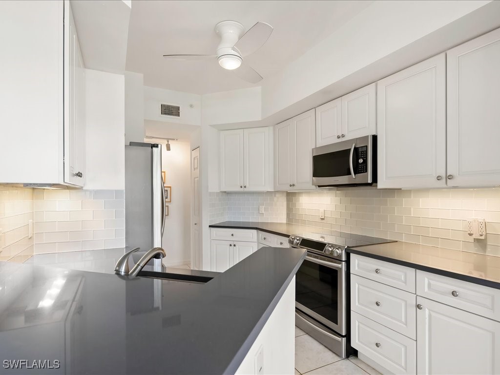 200 L Ambiance Circle #102 Naples FL 34108 225072818 image2