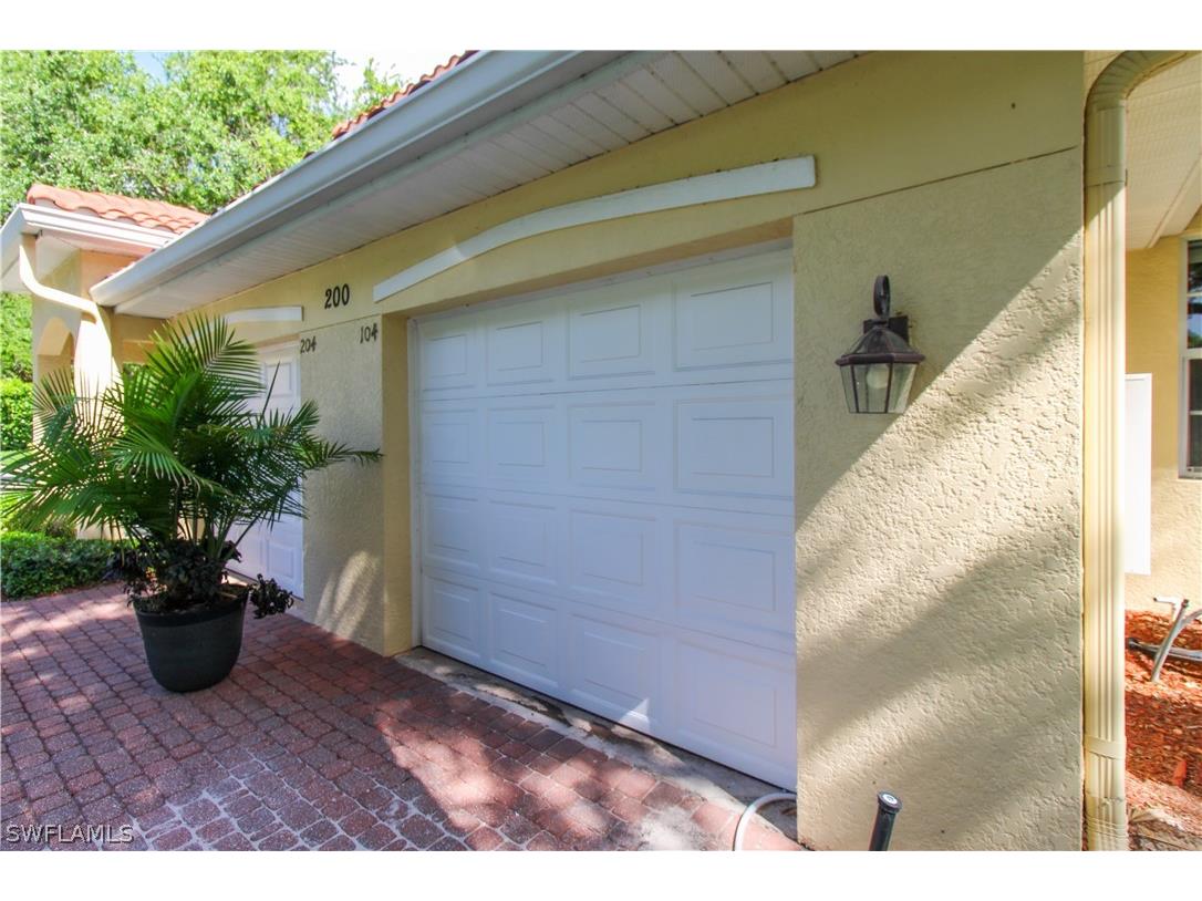 200 L'Ambiance Naples FL 34108 224053023 image1