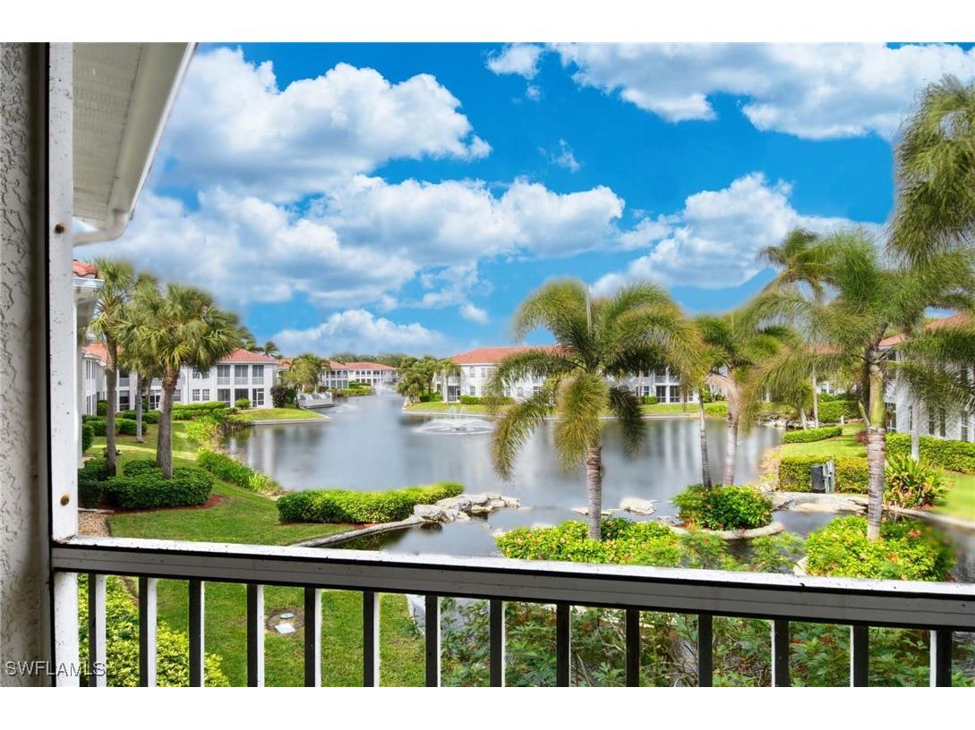 200 L Ambiance Circle #2-204 Naples FL 34108 225001723 image1