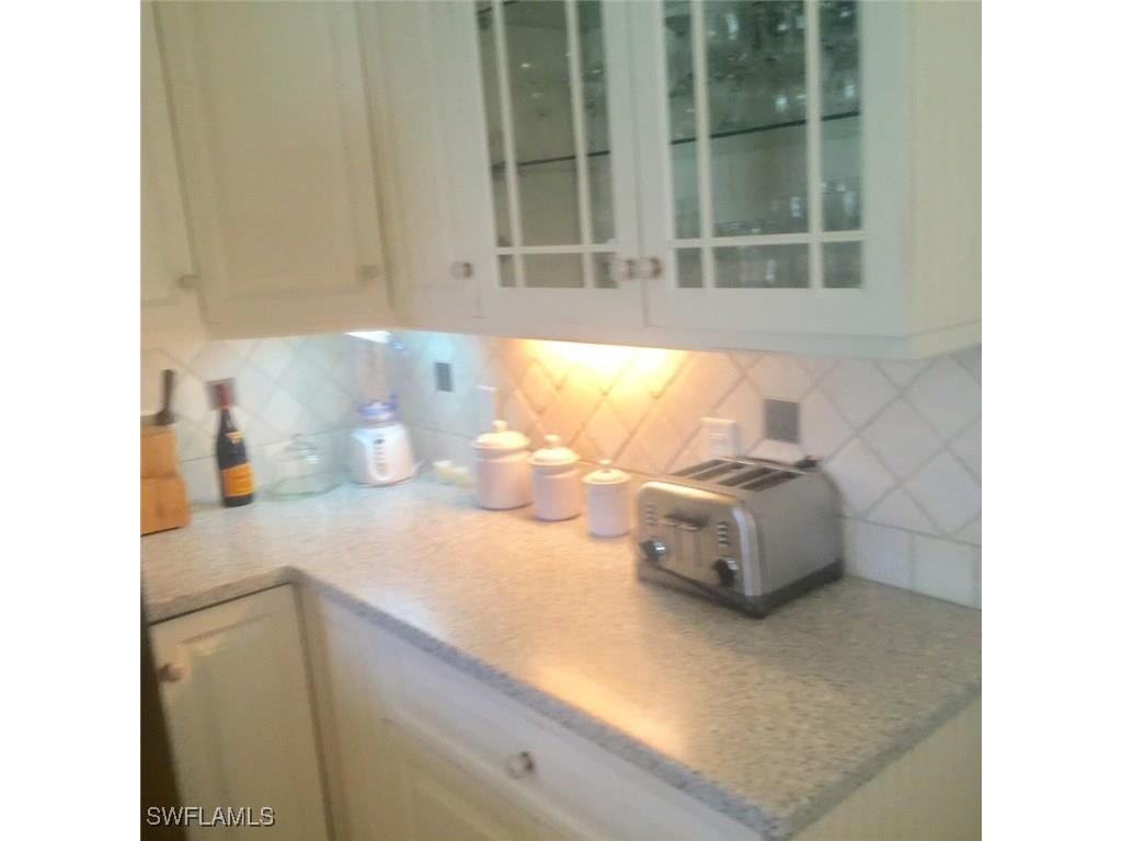 200 Lambiance Circle #101 Naples FL 34108 225073913 image4