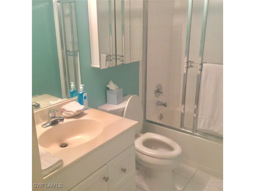 200 Lambiance Circle #101 Naples FL 34108 225073913 image8