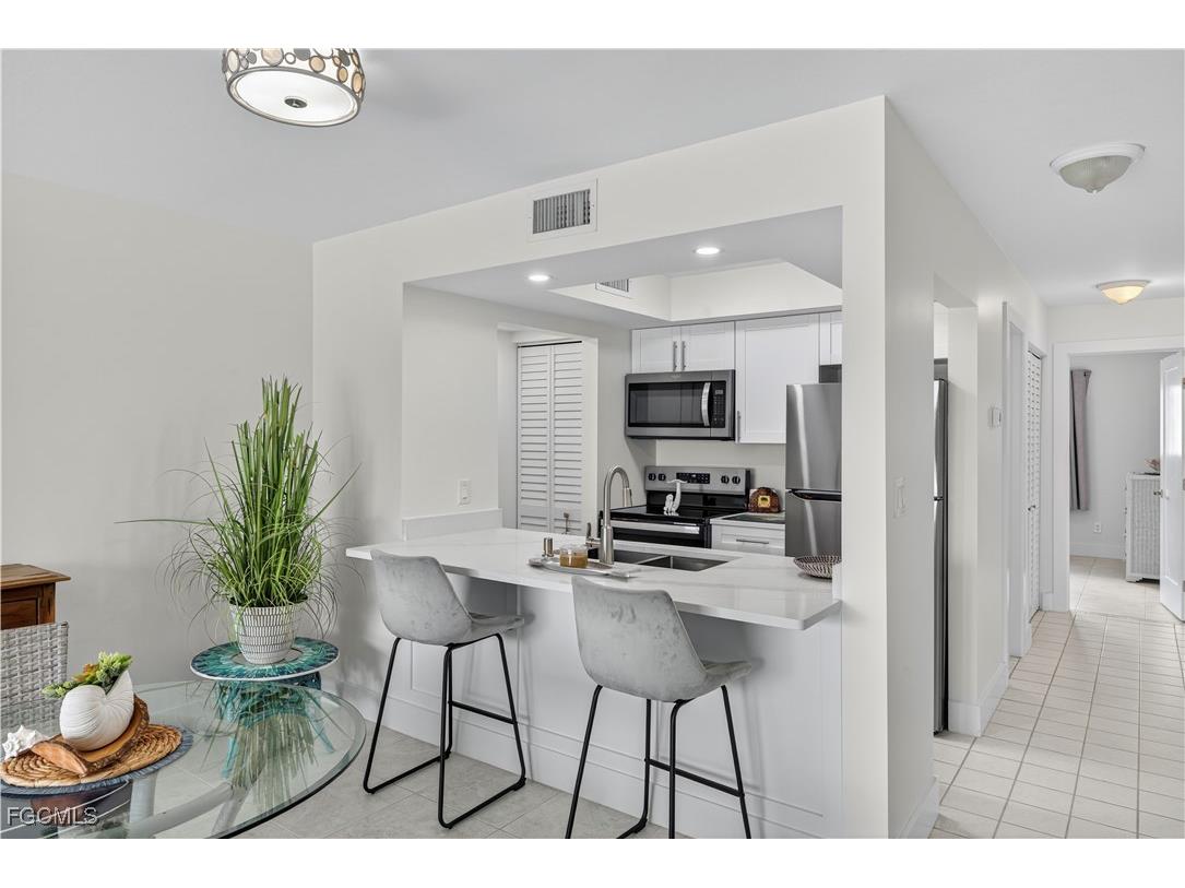 200 Lenell Road #214 Fort Myers Beach FL 33931 2025014488 image10