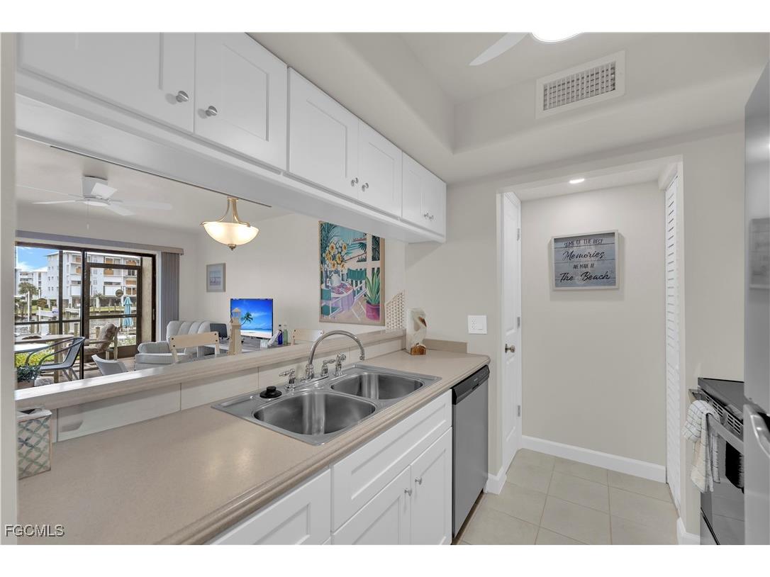 200 Lenell Road #218 Fort Myers Beach FL 33931 2025019744 image5