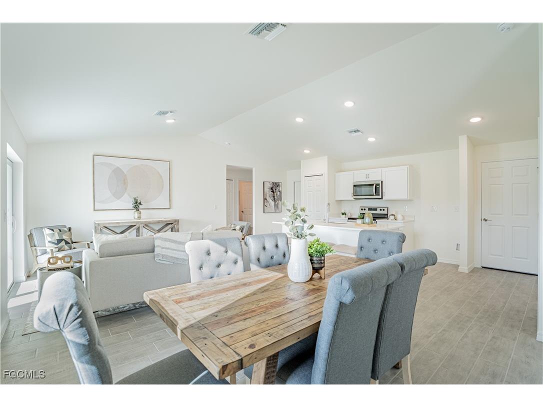 200 NW 24th Terrace Cape Coral FL 33993 2025023581 image3