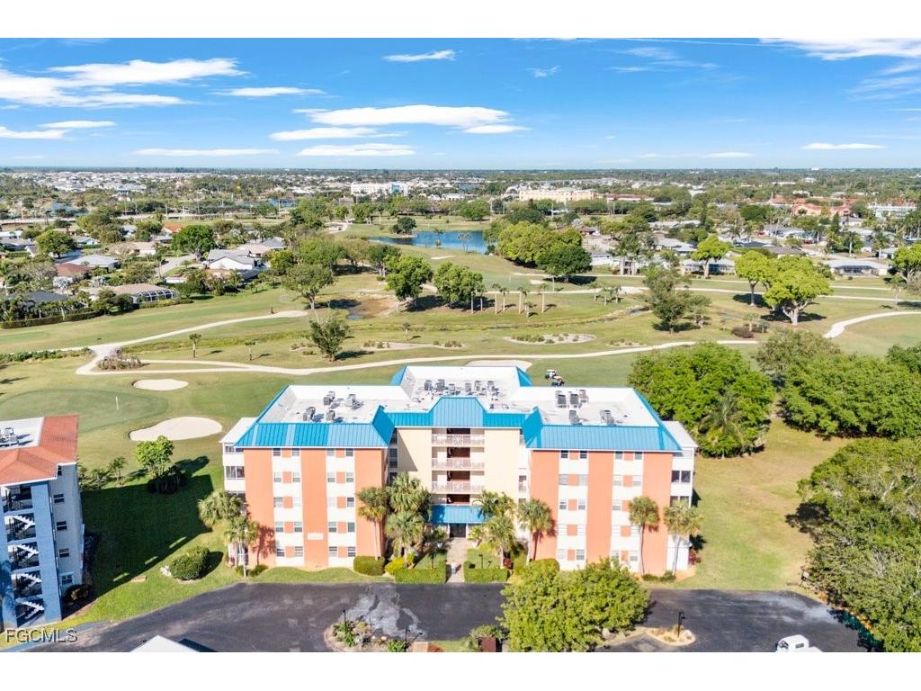 200 Pebble Beach Boulevard #D103 Naples FL 34113 2025020612 image1