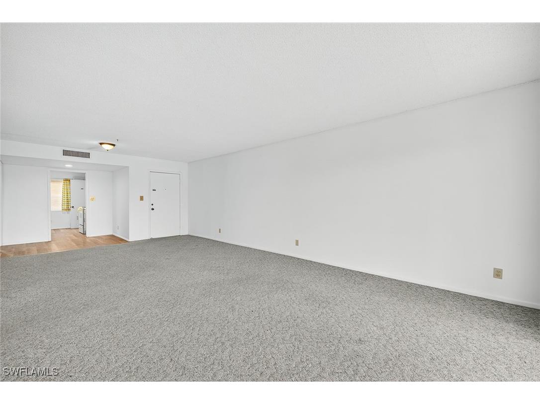 200 Pebble Beach Boulevard #D406 Naples FL 34113 225078290 image3