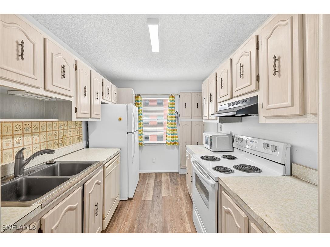 200 Pebble Beach Boulevard #D406 Naples FL 34113 225078290 image8