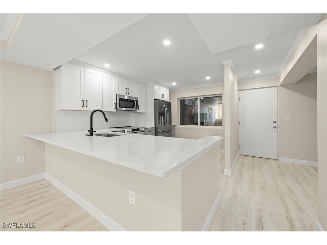 200 Periwinkle Way #132 Sanibel FL 33957 225026946 image21