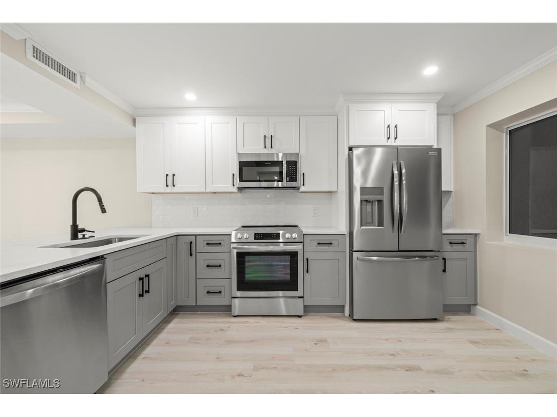 200 Periwinkle Way #132 Sanibel FL 33957 225026946 image22