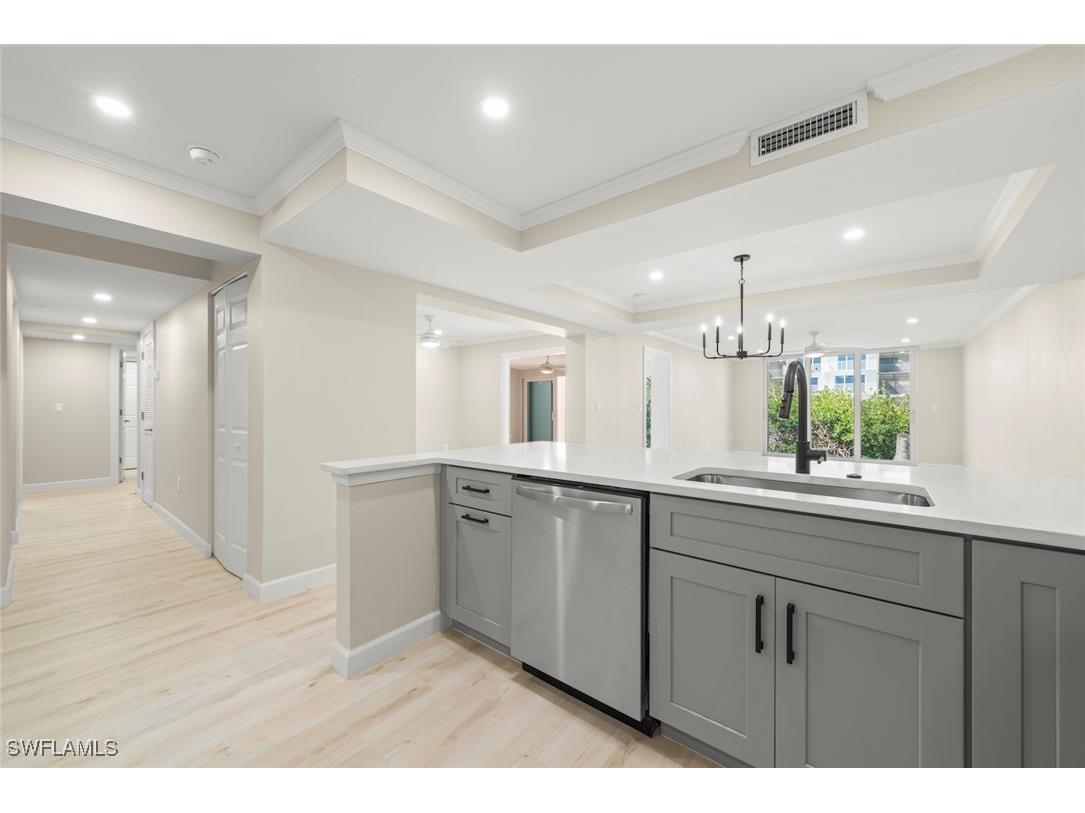 200 Periwinkle Way #132 Sanibel FL 33957 225026946 image25