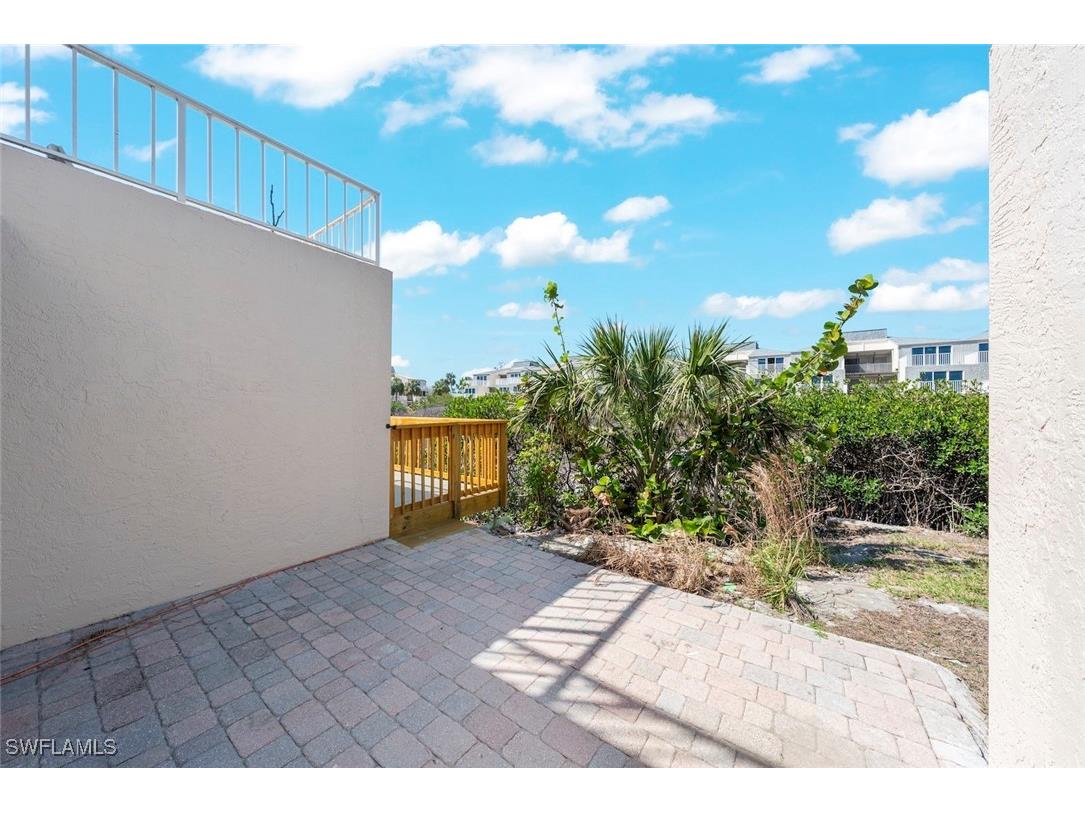 200 Periwinkle Way #132 Sanibel FL 33957 225026946 image34