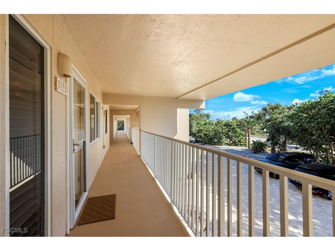 200 Periwinkle Way #214 Sanibel FL 33957 2025022068 image6