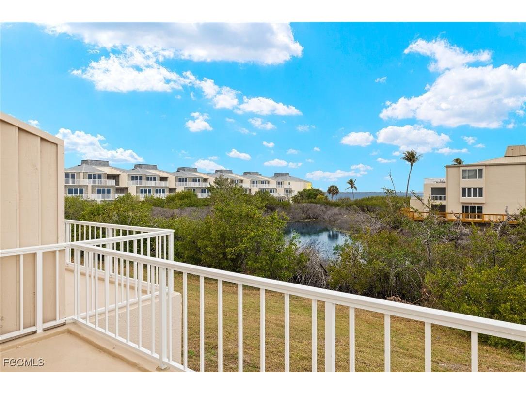 200 Periwinkle Way #216 Sanibel FL 33957 2025024917 image22