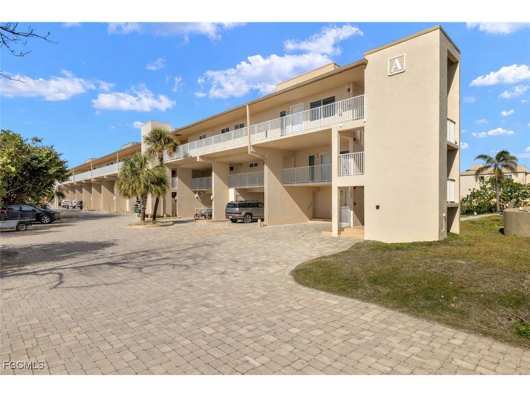 200 Periwinkle Way #216 Sanibel FL 33957 2025024917 image31