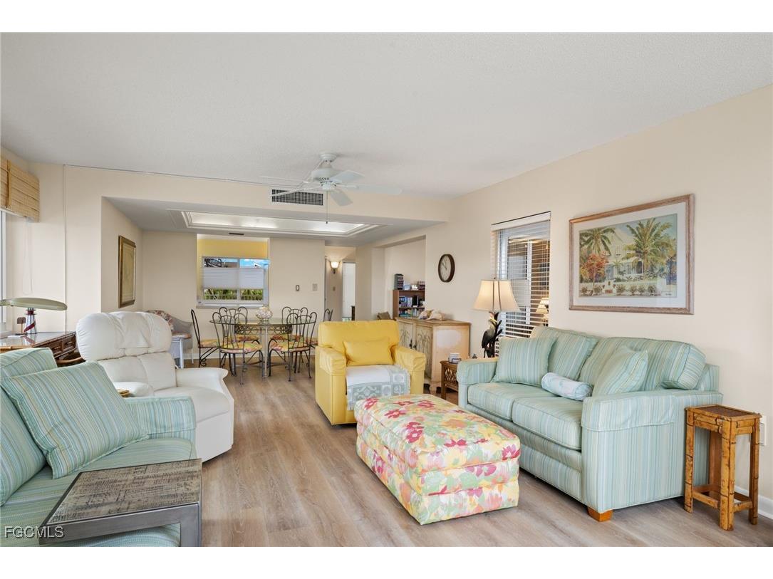 200 Periwinkle Way #216 Sanibel FL 33957 2025024917 image4