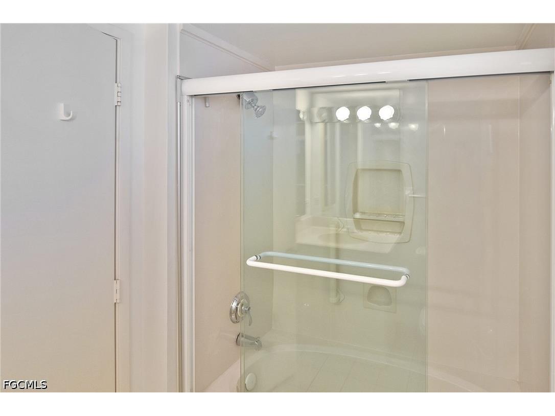 200 Periwinkle Way #225 Sanibel FL 33957 2026015724 image14