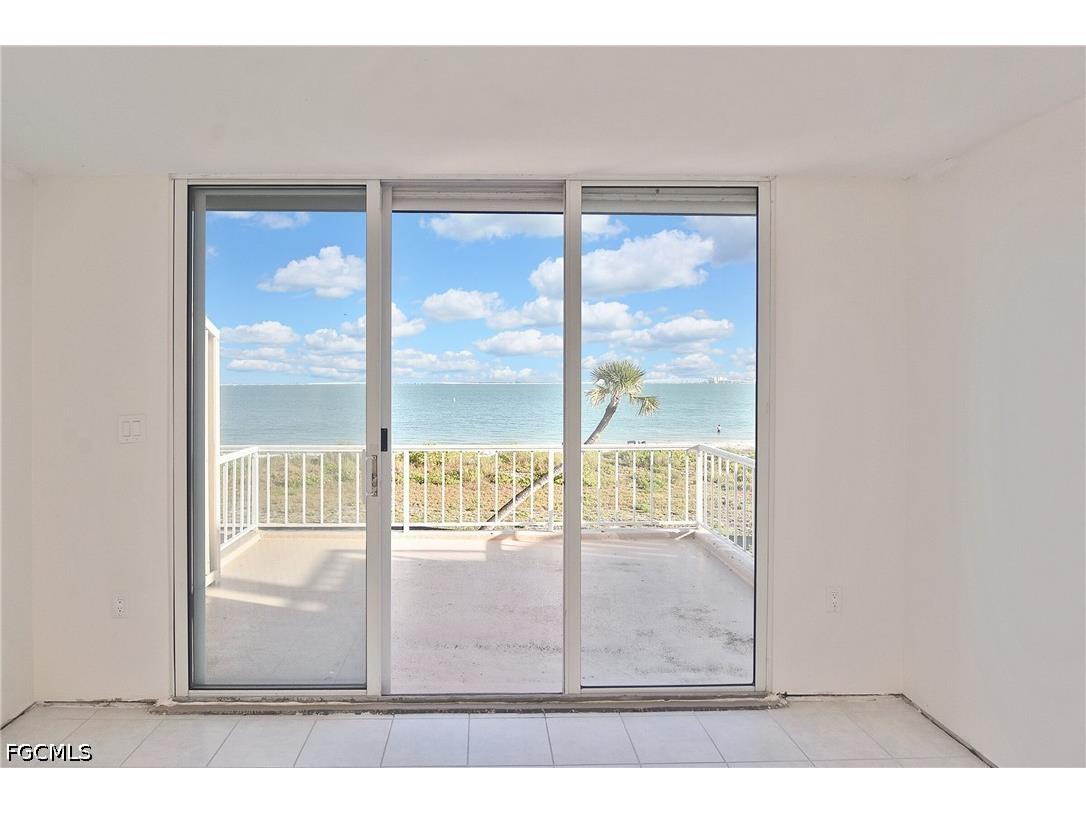 200 Periwinkle Way #225 Sanibel FL 33957 2026015724 image18
