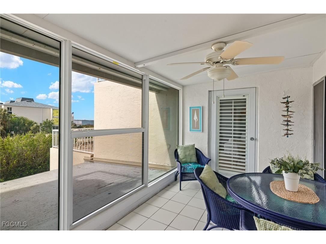 200 Periwinkle Way #231 Sanibel FL 33957 2025017246 image18