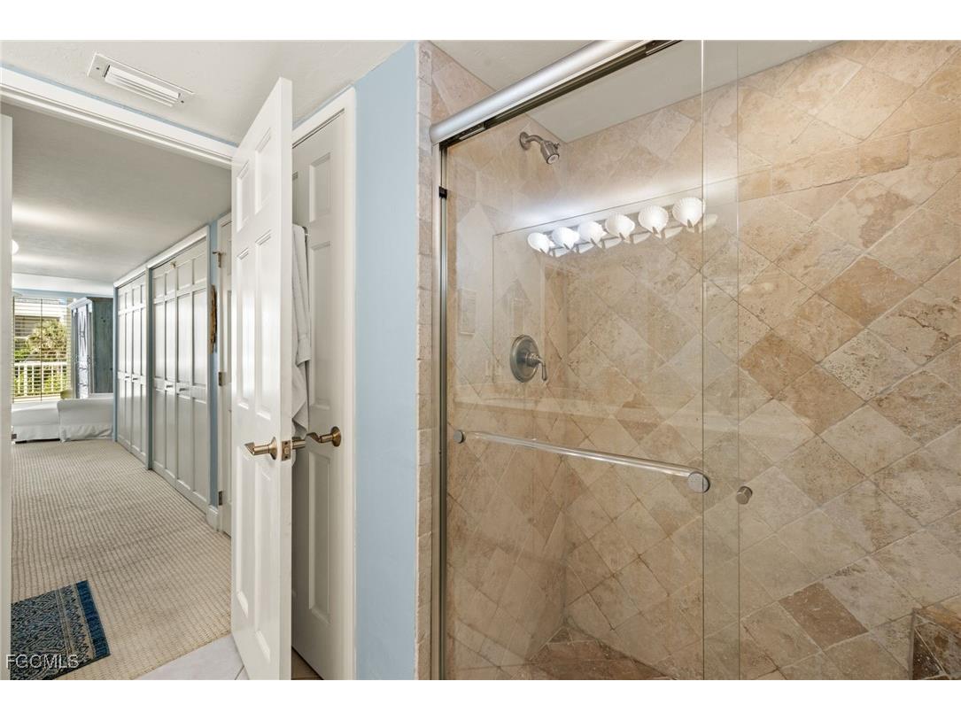 200 Periwinkle Way #231 Sanibel FL 33957 2025017246 image26