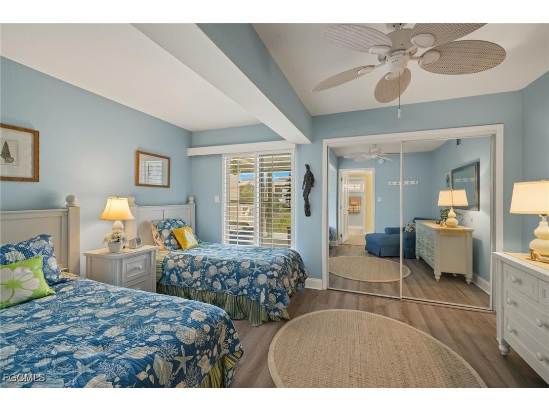 200 Periwinkle Way #231 Sanibel FL 33957 2025017246 image27