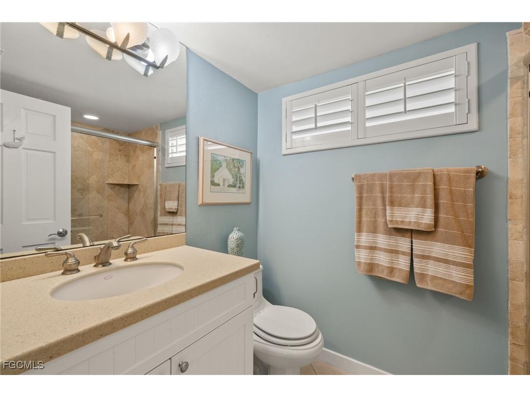 200 Periwinkle Way #231 Sanibel FL 33957 2025017246 image28