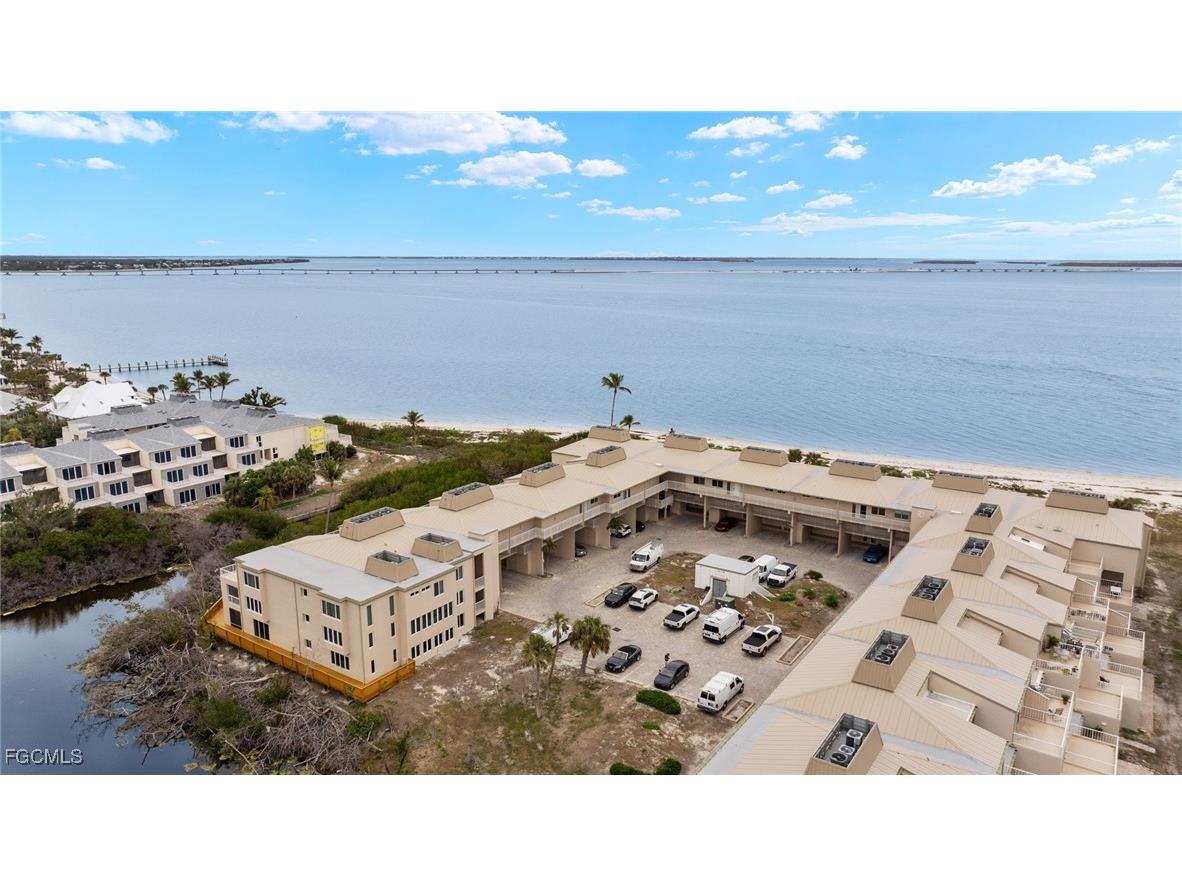 200 Periwinkle Way #231 Sanibel FL 33957 2025017246 image32