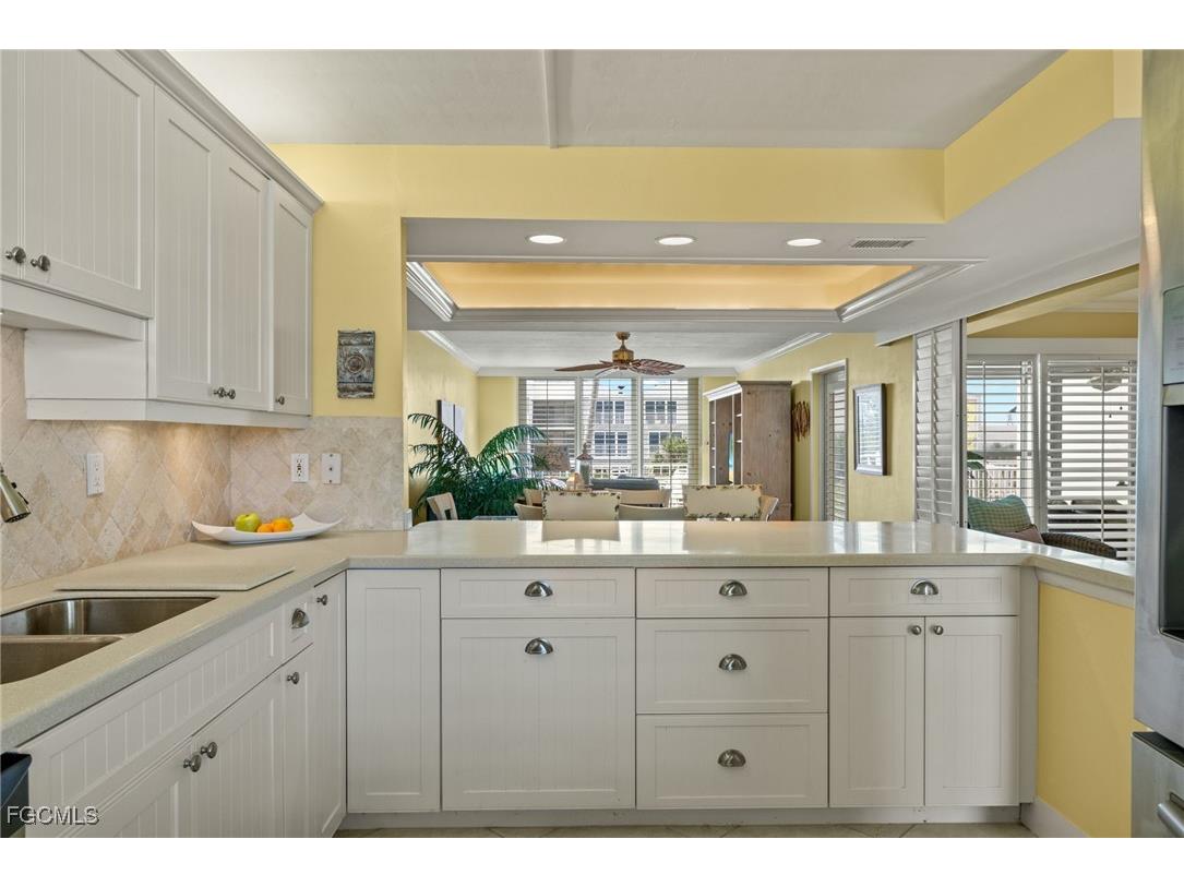 200 Periwinkle Way #231 Sanibel FL 33957 2025017246 image9