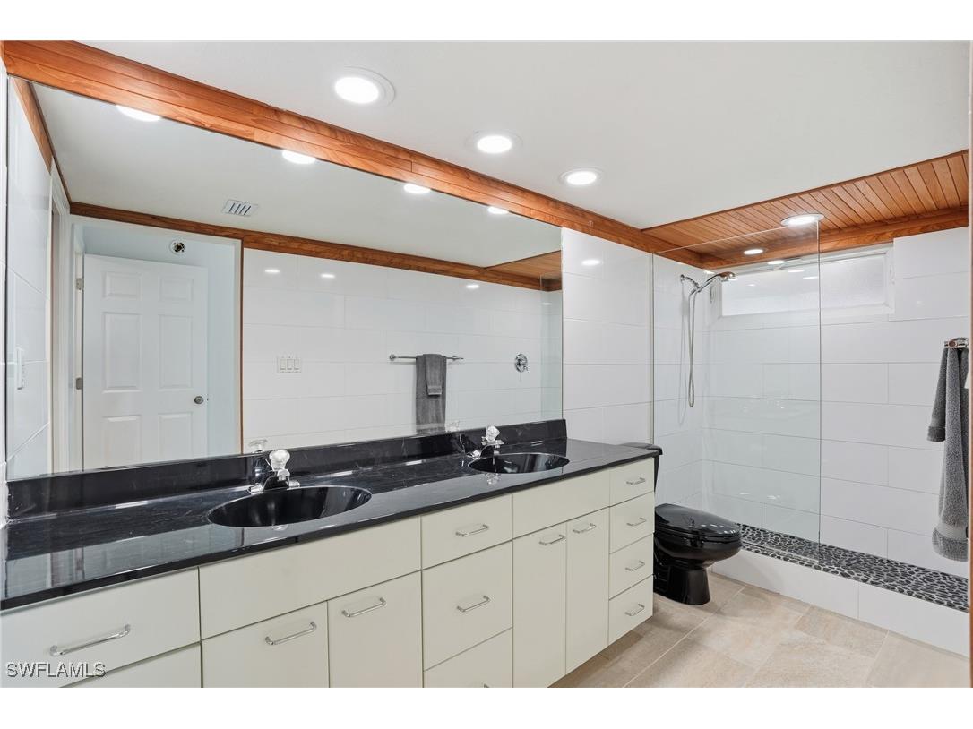 200 Periwinkle Way #233 Sanibel FL 33957 225078455 image26