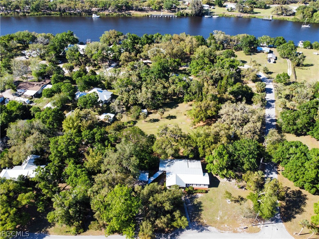 200 Riverview Drive Labelle FL 33935 2026008801 image1