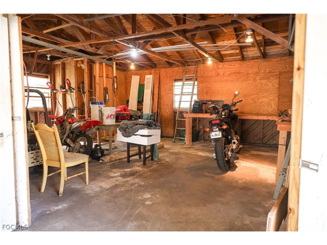 200 Riverview Drive Labelle FL 33935 2026008801 image8
