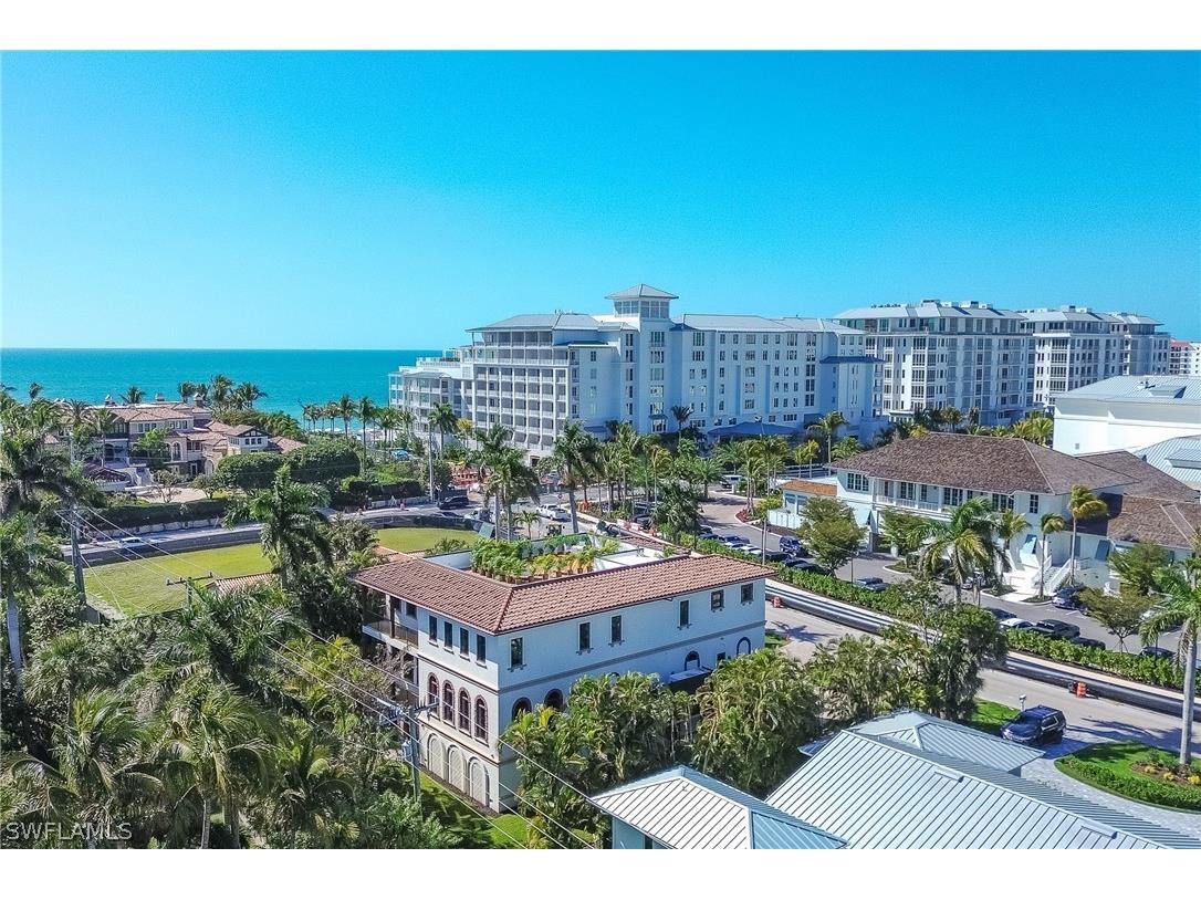 200 S Golf Drive Naples FL 34102 226011149 image1