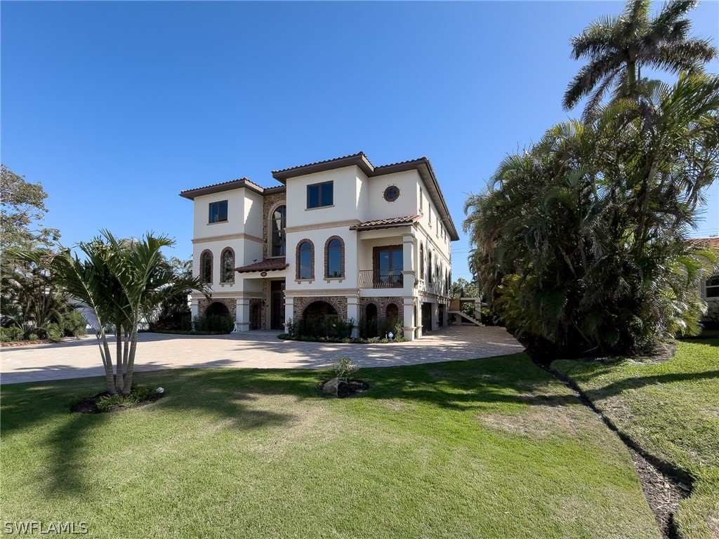 200 S Golf Drive Naples FL 34102 226011149 image2