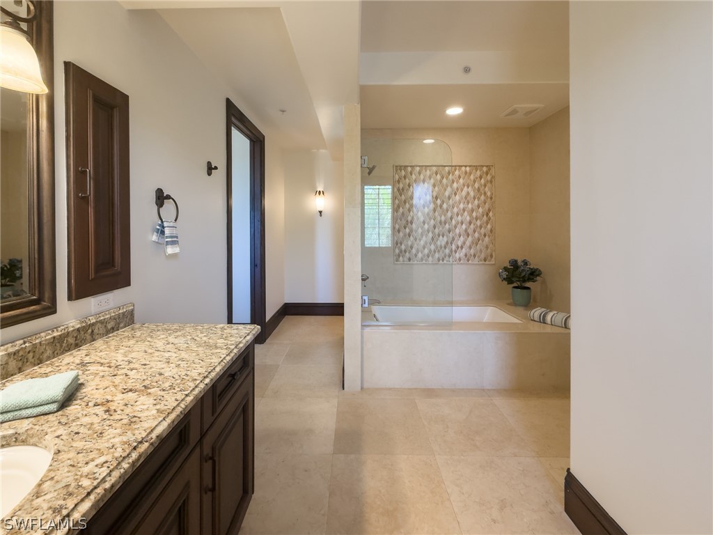 200 S Golf Drive Naples FL 34102 226011149 image32