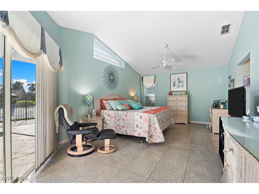 200 Saint James Way Naples FL 34104 225071956 image16