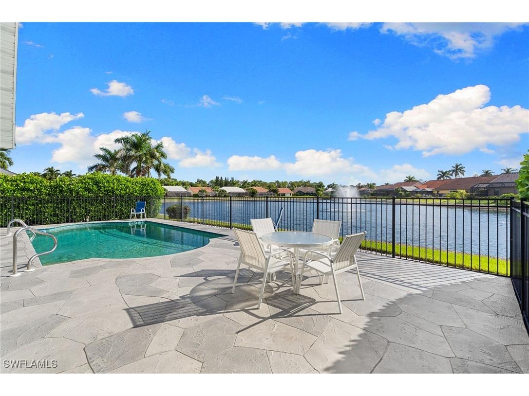 200 Saint James Way Naples FL 34104 225071956 image30