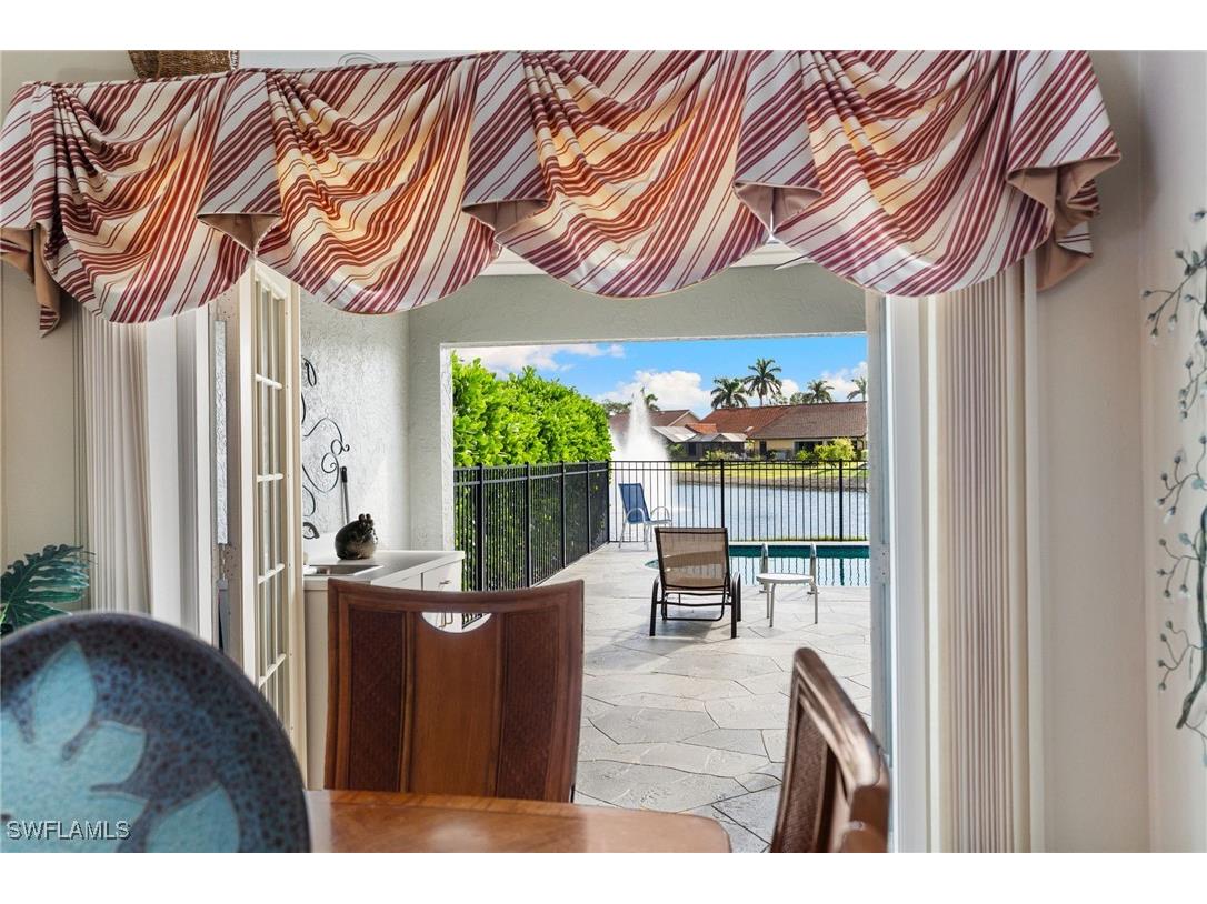 200 Saint James Way Naples FL 34104 225071956 image6