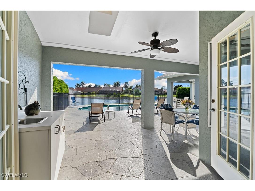 200 Saint James Way Naples FL 34104 225071956 image7