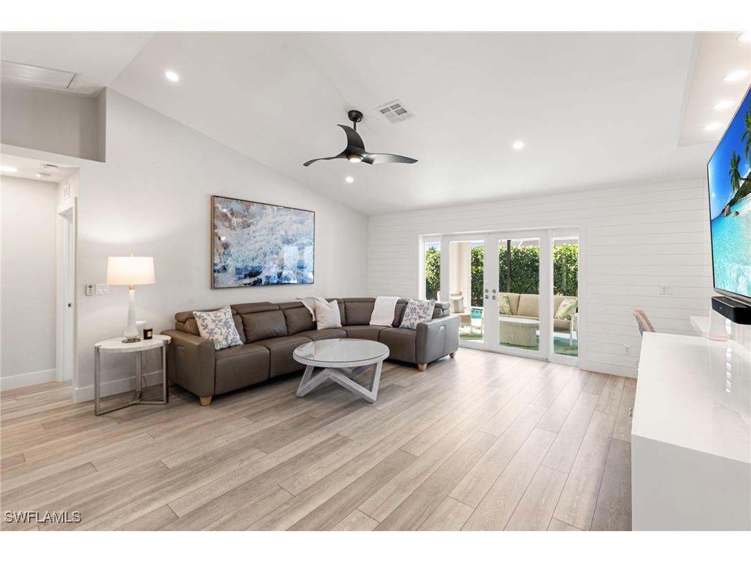 200 Sand Hill Street Marco Island FL 34145 225082873 image4