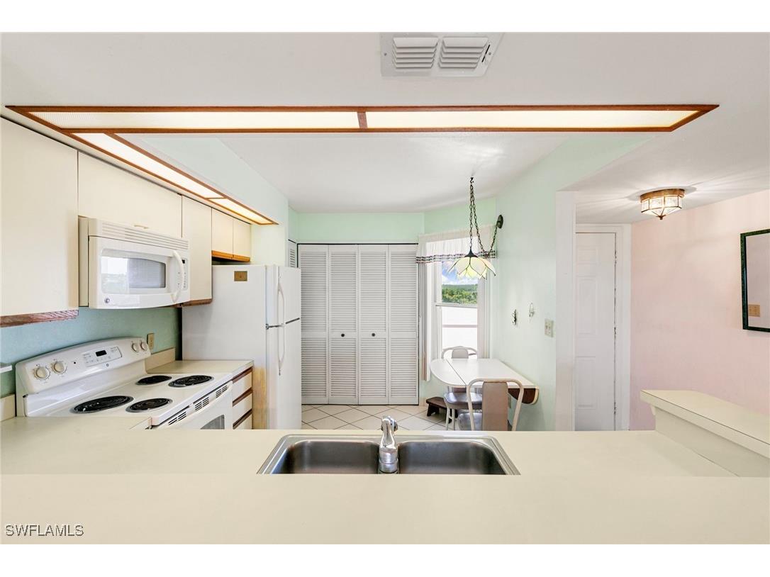 200 Stevens Landing Drive #B303 Marco Island FL 34145 225082014 image8