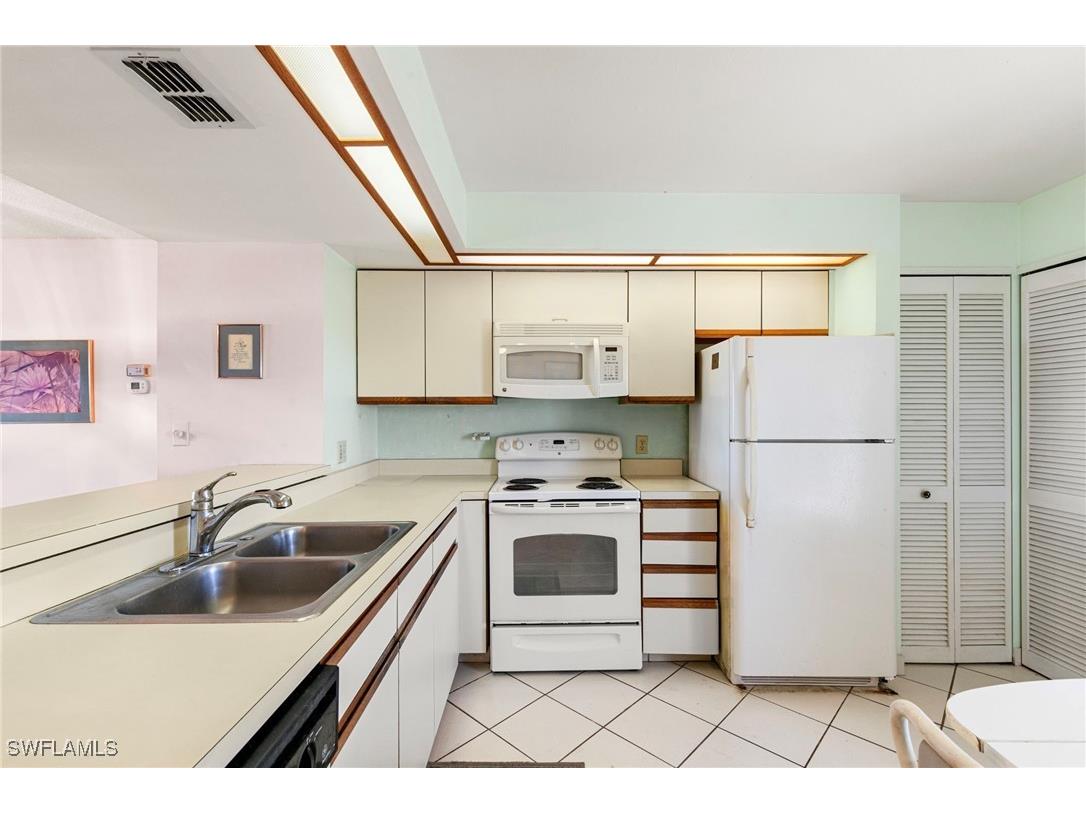200 Stevens Landing Drive #B303 Marco Island FL 34145 225082014 image9
