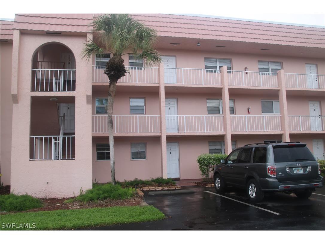 200 Turtle Lake Court #301 Naples FL 34105 224061475 image1