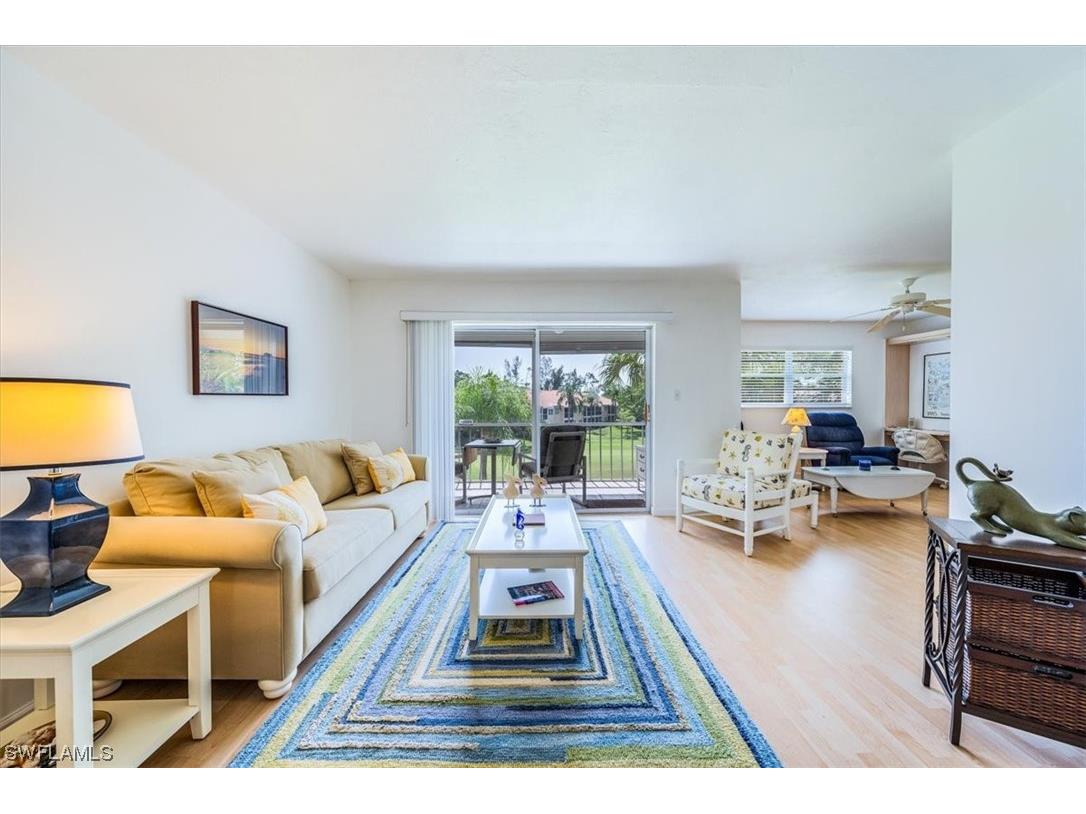 200 Turtle Lake Court #302 Naples FL 34105 223054169 image1