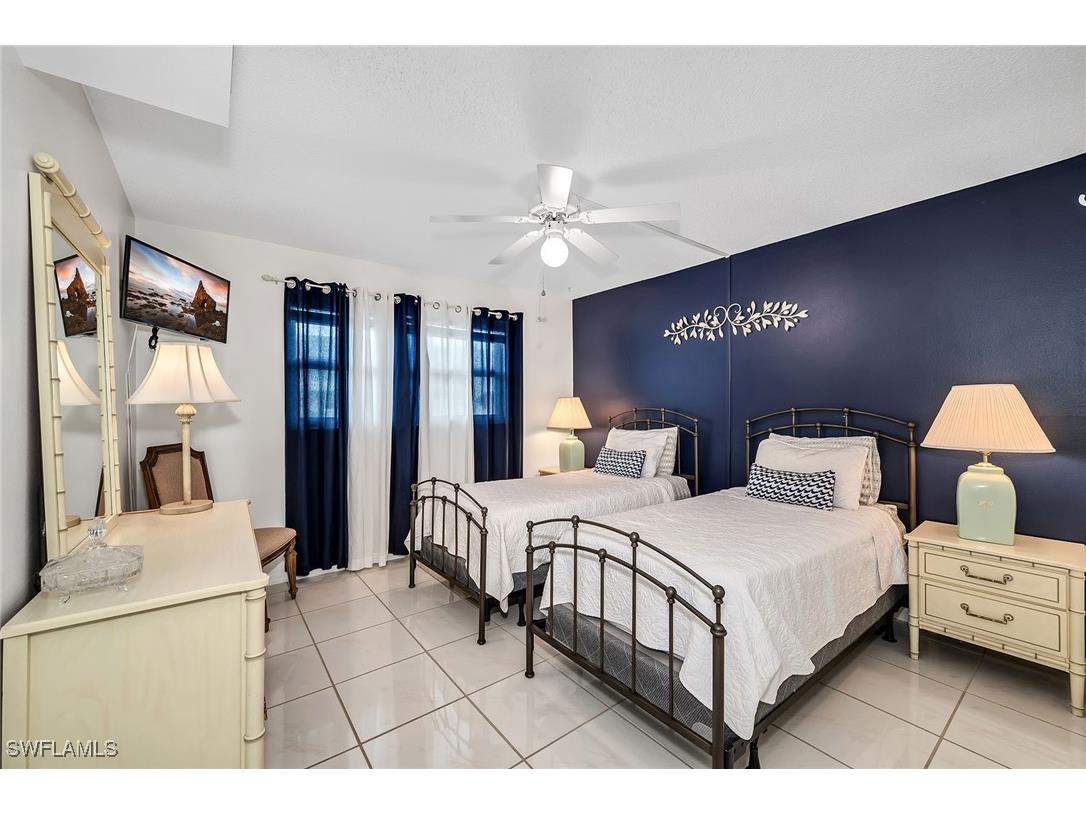 200 Valley Stream Drive #3B Naples FL 34113 226005672 image21