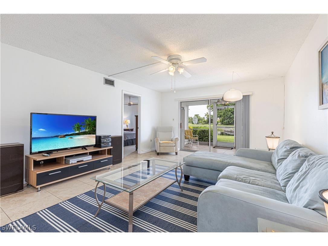 200 Valley Stream Drive #3R Naples FL 34113 224057585 image1
