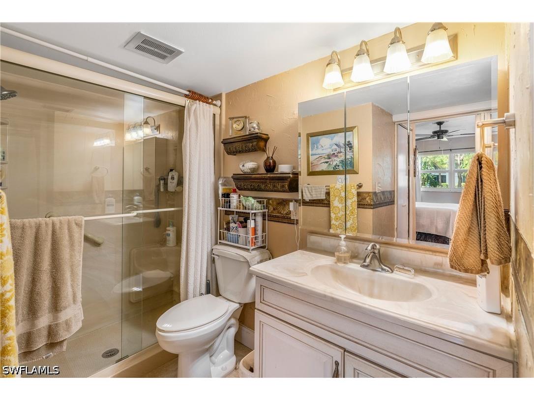 200 Valley Stream Drive #4B Naples FL 34113 226018699 image11