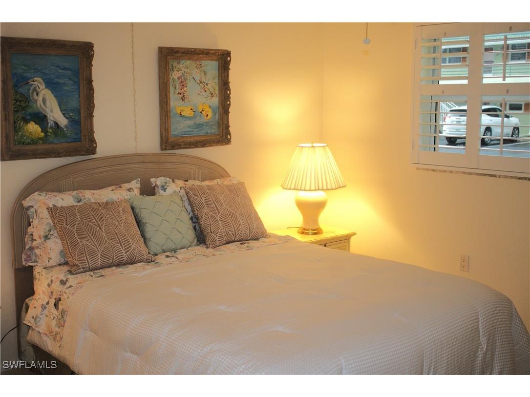 200 Valley Stream Drive #4C Naples FL 34113 225075667 image11