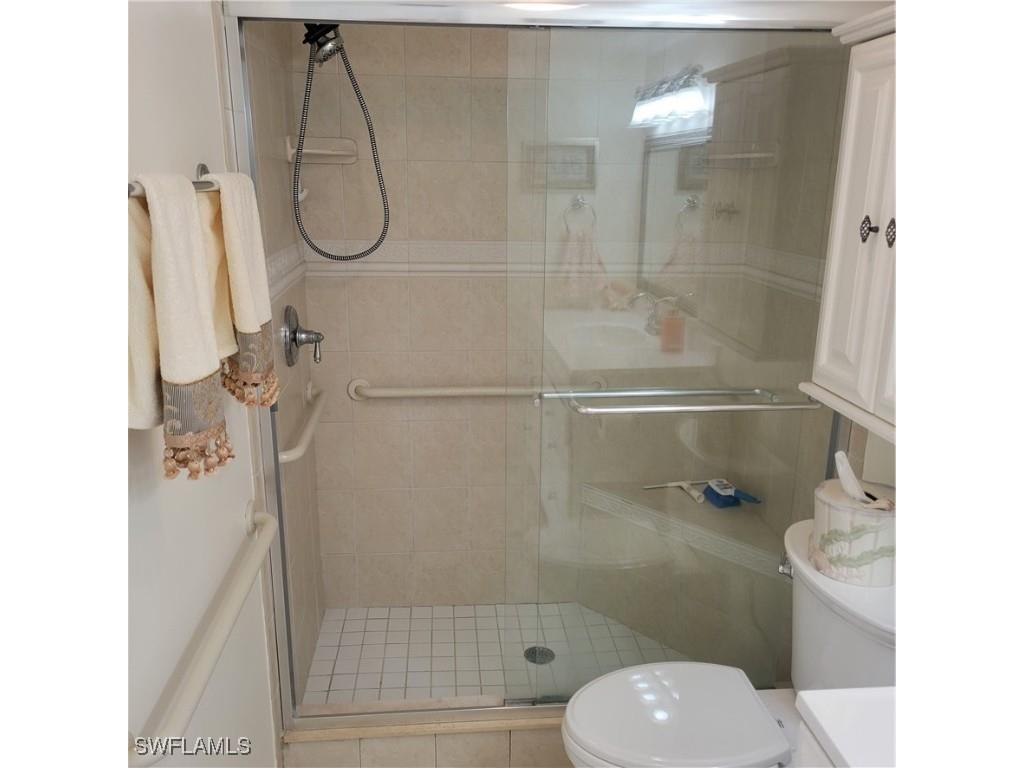 200 Valley Stream Drive #4C Naples FL 34113 225075667 image22