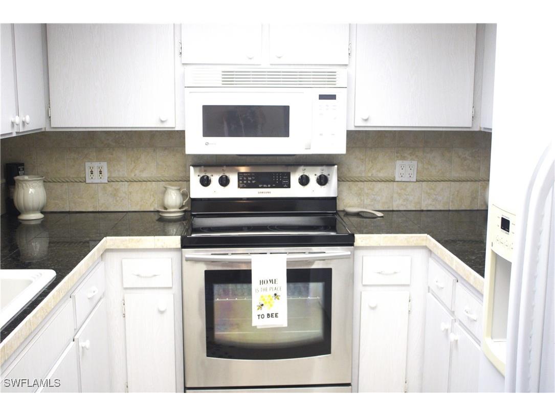 200 Valley Stream Drive #4C Naples FL 34113 225075667 image4